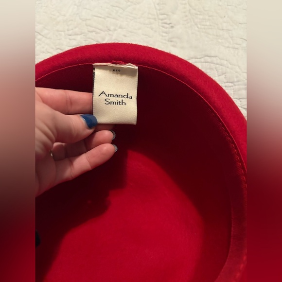 Amanda Smith Bowler Red Hat 100% Wool Made in Italy - Picture 4 of 5